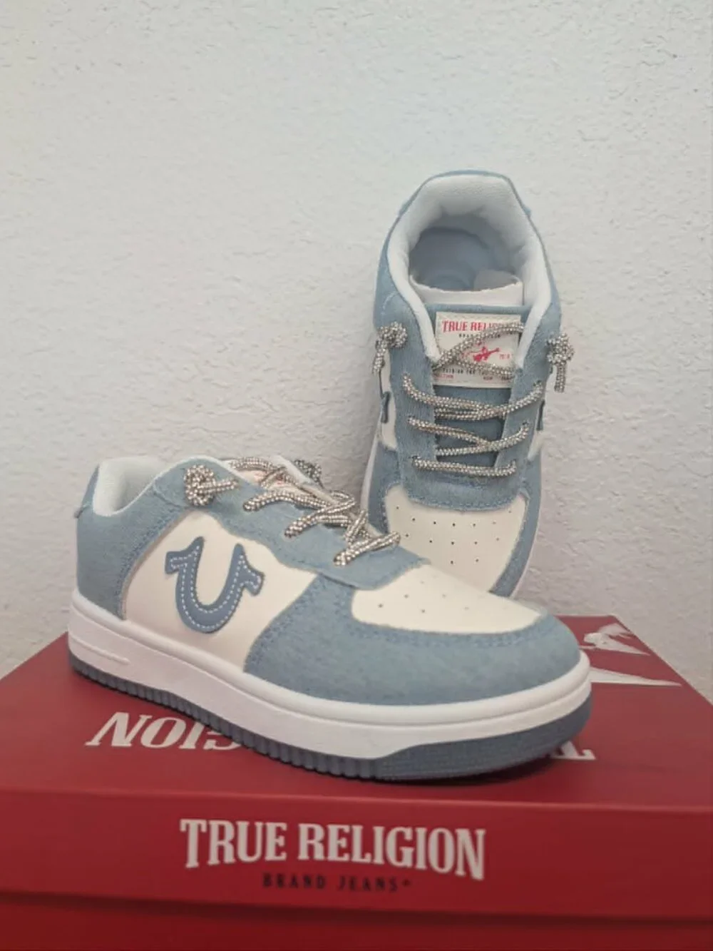 True Religion Allison Sneaker Size 12 Girls